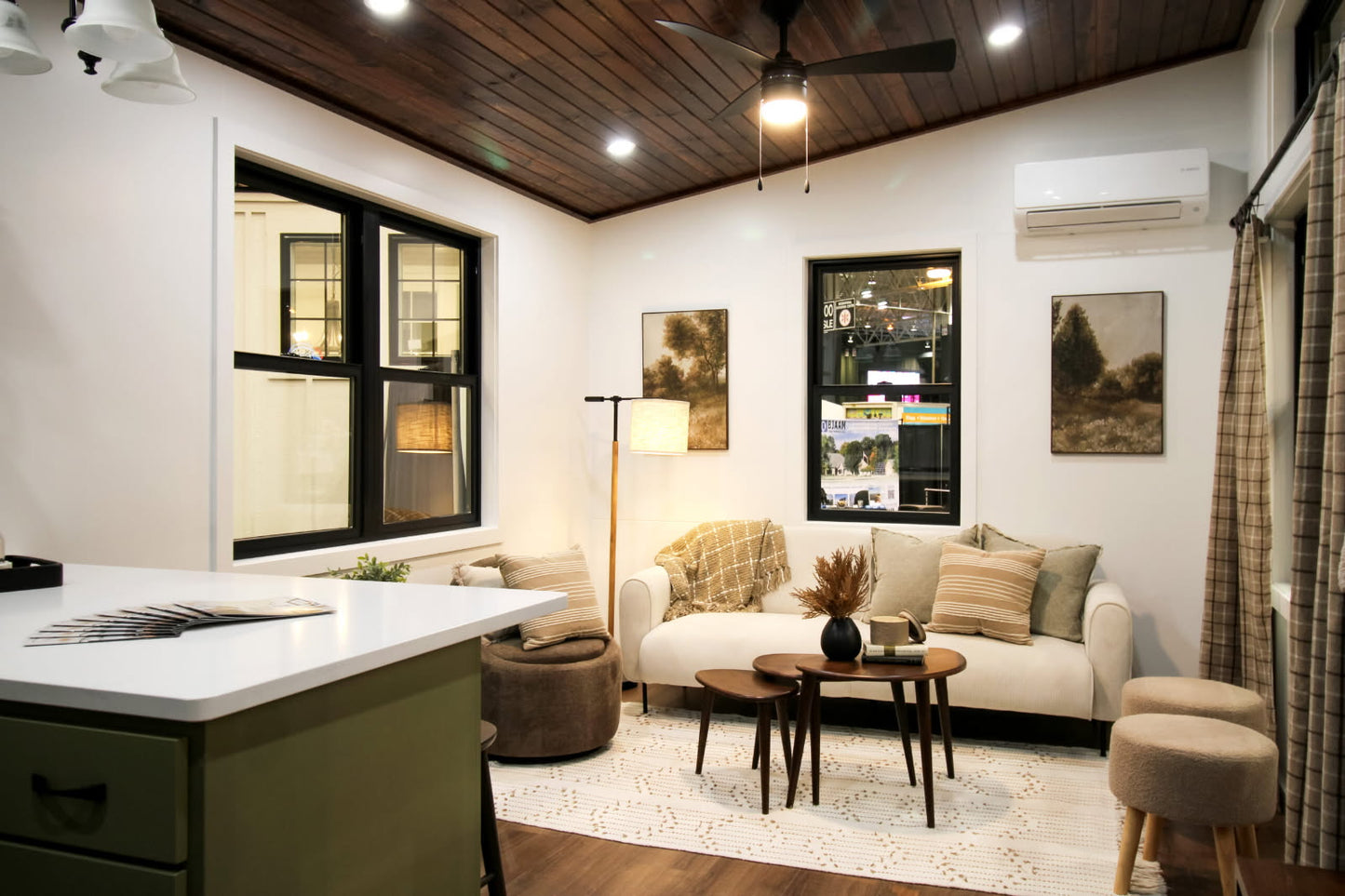 The Rookie Cabin (Offered in 2 bed and 1 bath options)