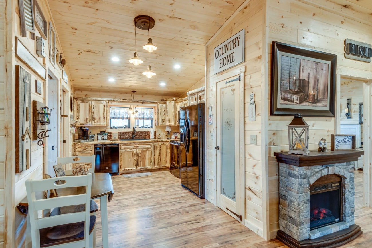 The Wrap Around Porch Settlers Cabin