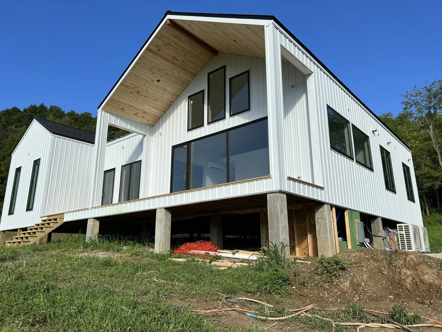 The Polar Bear Modern Cabin