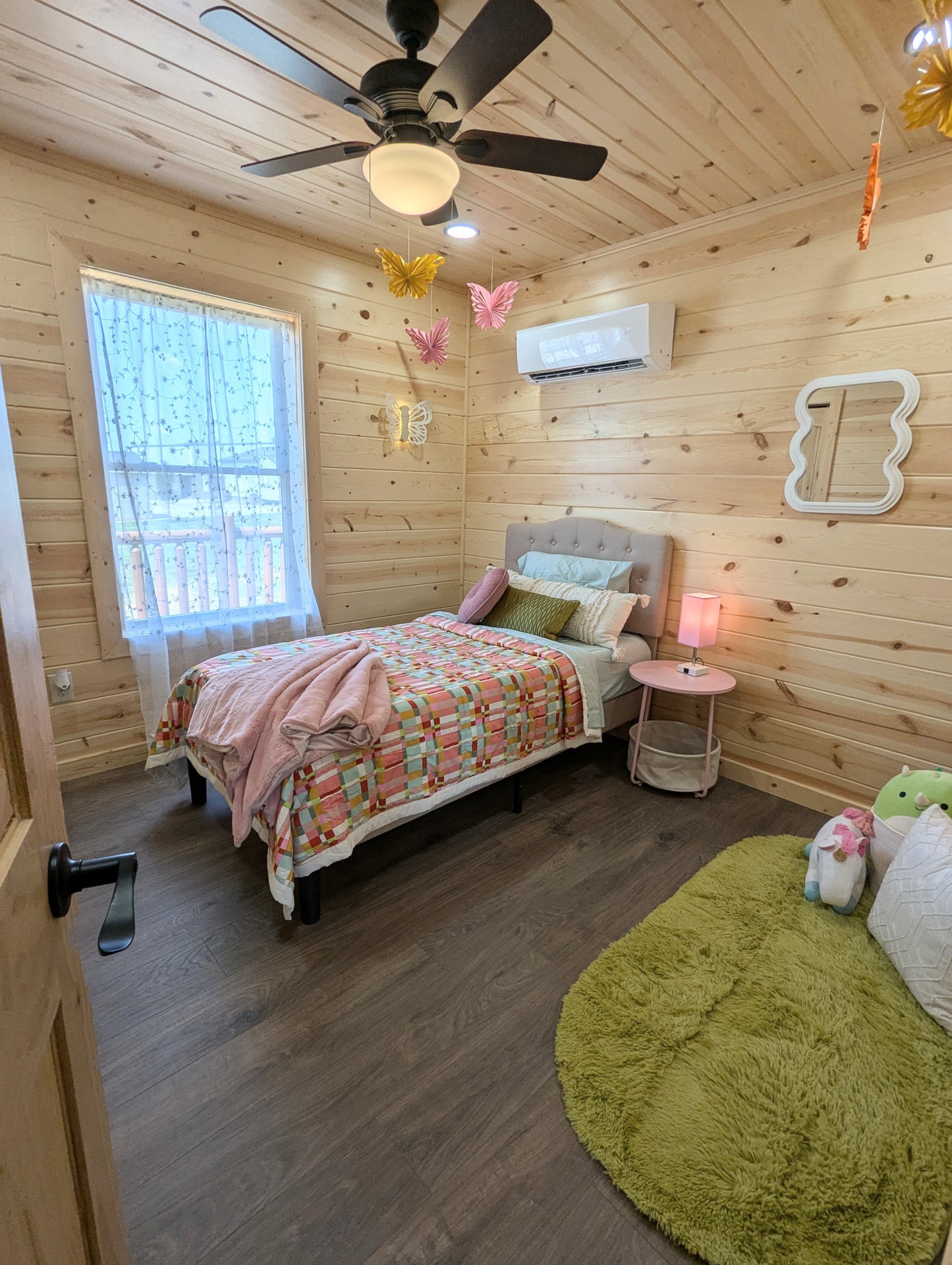 The Gatlinburg Lodge Cabin - ( IOWA PRICING )