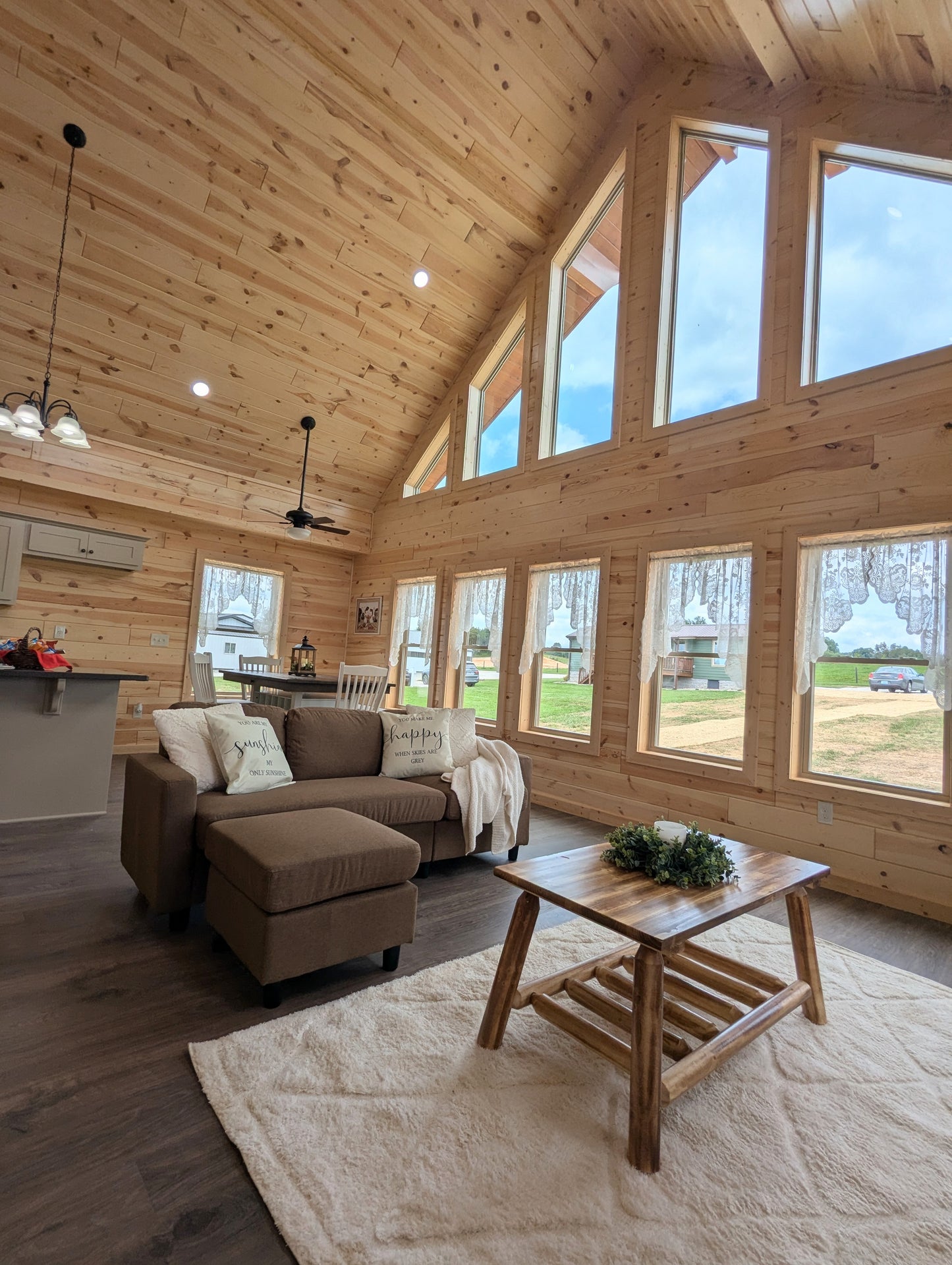 The Gatlinburg Lodge Cabin - ( NEW JERSEY PRICING )